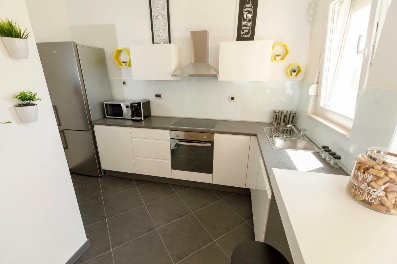 Luxury Villa Castrum Kastela Luaran gambar